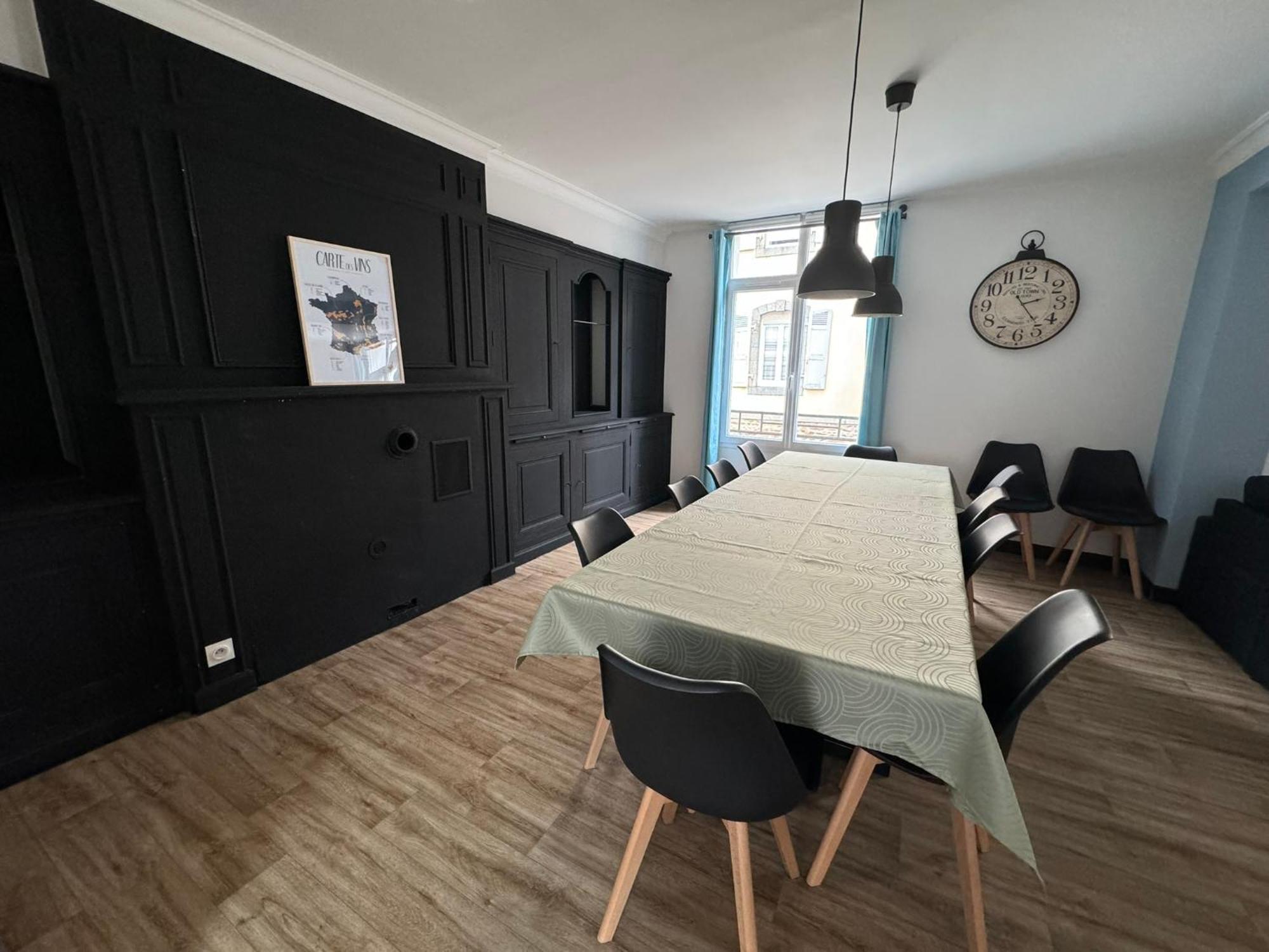 Appartement En Centre-Ville - Local Velos Disponible Mayenne Luaran gambar