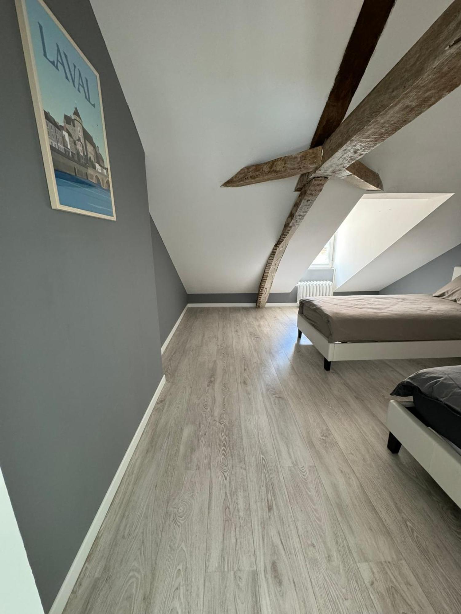 Appartement En Centre-Ville - Local Velos Disponible Mayenne Luaran gambar