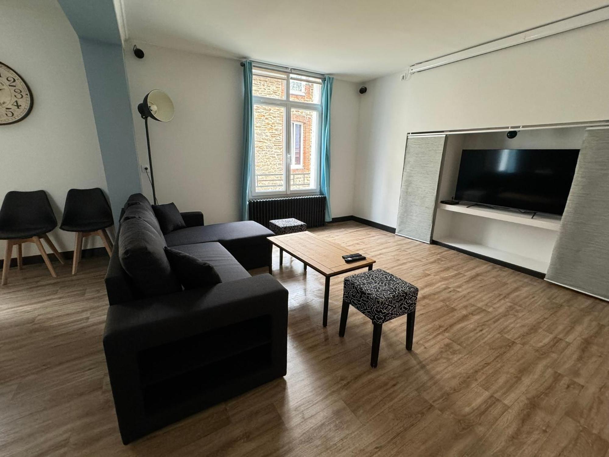 Appartement En Centre-Ville - Local Velos Disponible Mayenne Luaran gambar