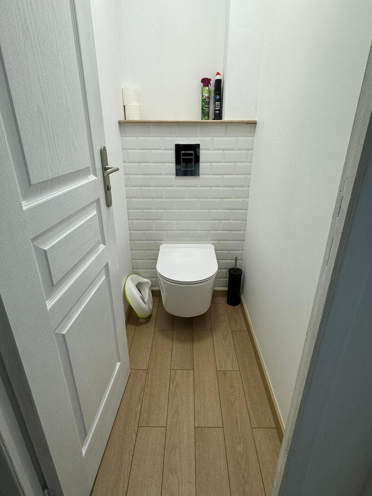Appartement En Centre-Ville - Local Velos Disponible Mayenne Luaran gambar